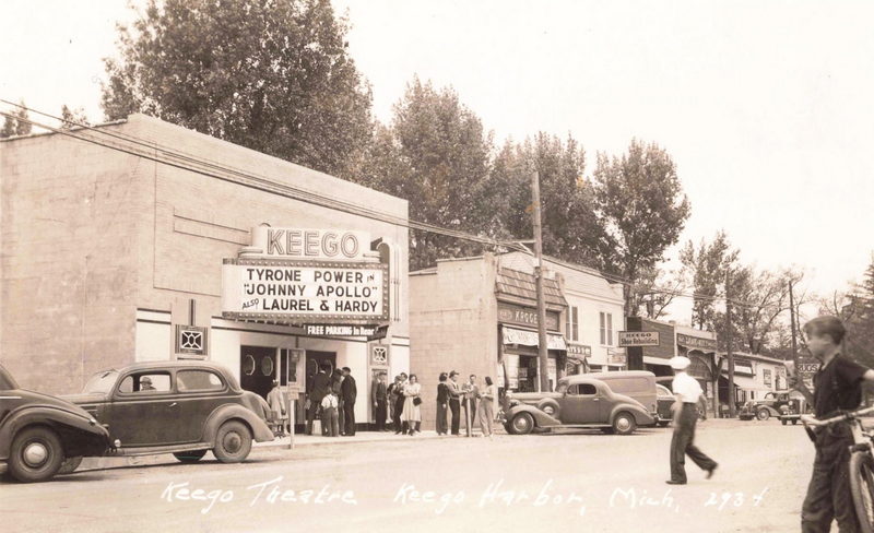 Keego Theatre - Vintage Postcard